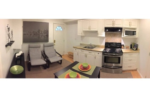 Steveston Apartment | Super-clean1 bedroom and bathroom, independent entrance suite with kitchen
