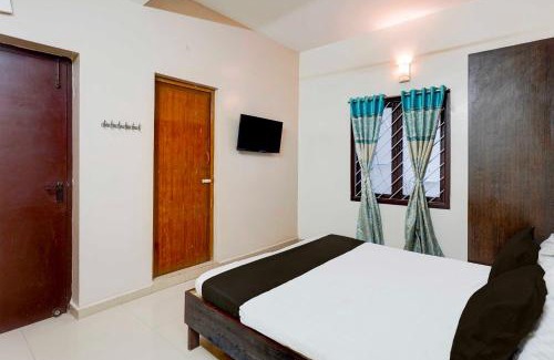 Periamet Hotel | Super Collection O Ramapuram SRM University