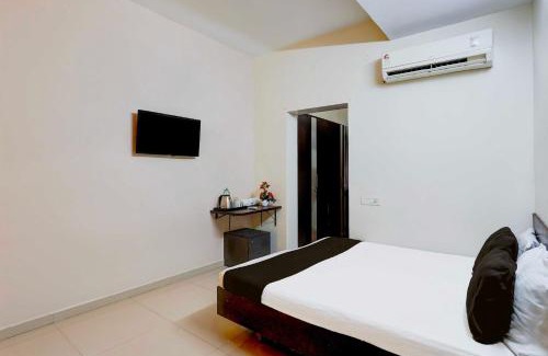 Periamet Hotel | Super Collection O Ramapuram SRM University