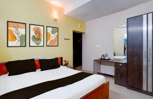 Periamet Hotel | Super Collection O Ramapuram SRM University