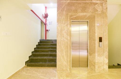 Kalyanpur Hotel | Super Collection O Starlight