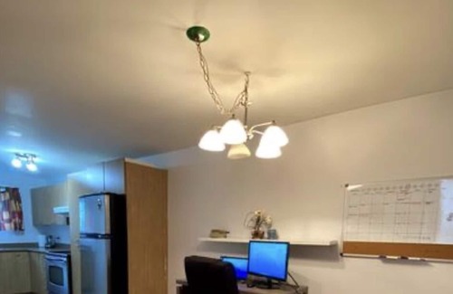 Fabreville House | Super Comfortable & Spacious, PRIVATE 1 Bedroom Apartment