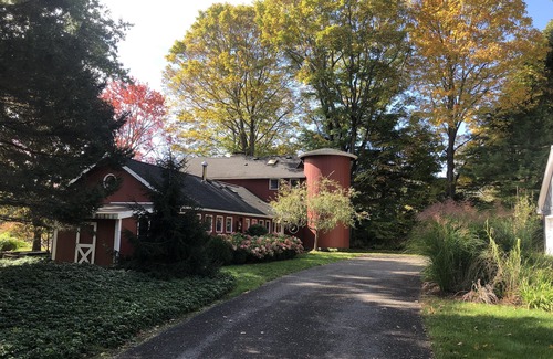 Lakeside House | Super comfy, chic converted barn with saltwater pool on 6 acres.