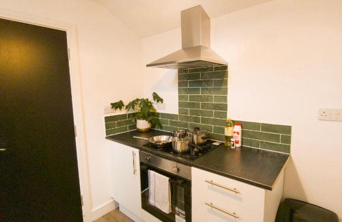 Splott Apartment | Super Convenient Keyless Entry Two Bedroom Loft by Property Promise