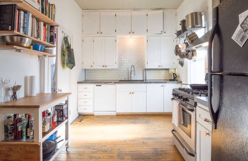 Northeast Minneapolis Arts District House | Super Cool Storefront House with Sauna!