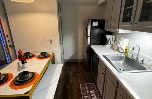 South Central Houston Apartment | Super coOp at the medical center