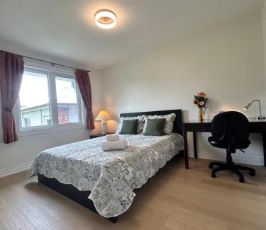 Emery House | Super Cosy Peaceful room with Garden view free Parking