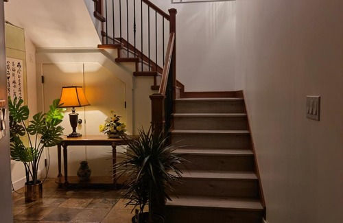 Delta Villa | Super Cozy 5 Bedroom Entire House in Ladner