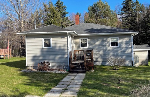 Stephenville House | Super cozy and private lot…