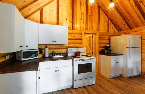 Sioux Narrows Nestor Falls Cottage | Super Cozy Cabin with Beautiful woodwork