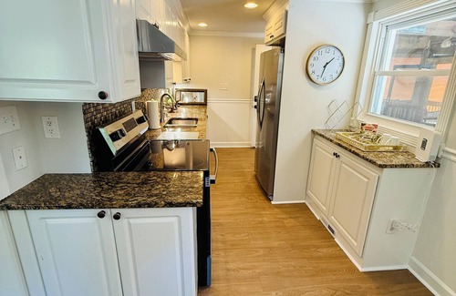 Southwest Raleigh House | Super Cute 3BR home- Great Location! Walk to Levno & Carter-Finley