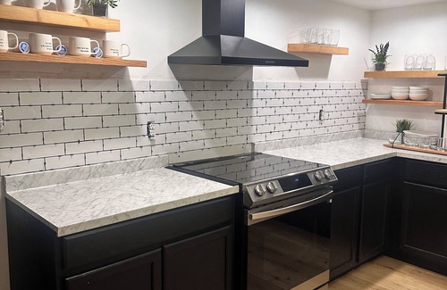 Cape Girardeau House | Super cute family friendly 3-bedroom house in Cape Girardeau with AC, WiFi