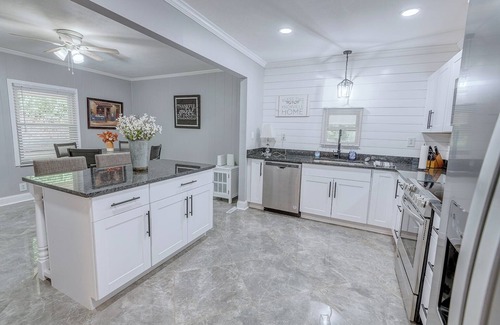 Knoxville House | Super Decked our House in Exciting Knoxville TN!