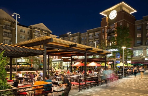Arlington House | Super Dope Crib in the Heart of Arlington, VA!