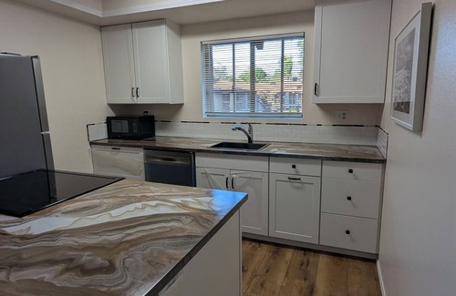 Grantville Condo | Super Fun! 2 Bed 2 Ba +Mission Bells, Pools & Pickleball oh yeah! Wow kitchen!