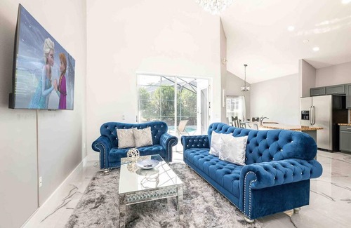 West Kissimmee House | Super Glam- Designs Game Room Pool