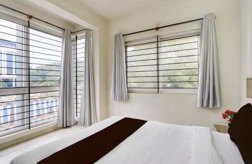 Gandhi Nagar Hotel | Super Hotel O KSR Bengaluru City Junction Formerly Gurudev Residency