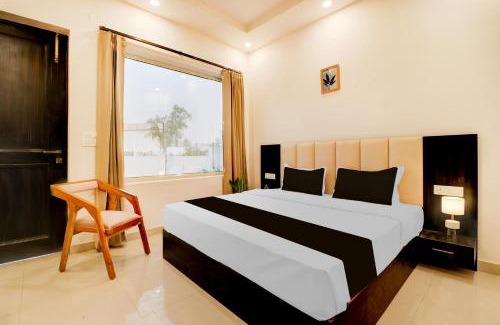 Roorkee Hotel | Super HOTEL O VASAL BLISS Restaurant & Cafe