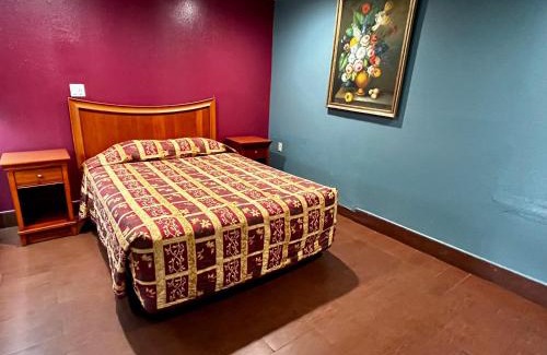 Pomona Hotel | Super Inn motel By Downtown Pomona