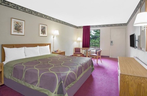 Lightfoot Hotel | Super Inn Williamsburg
