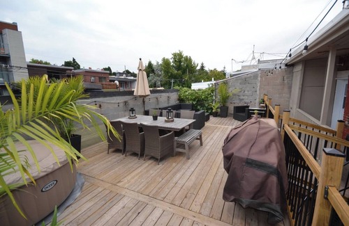 Mile End Apartment | Super Large Terrace Rental 4522A
