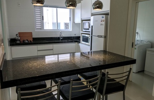 Andorinha Apartment | Super-luxury apartment, 3 suites with split system, sea view, Wi-Fi.