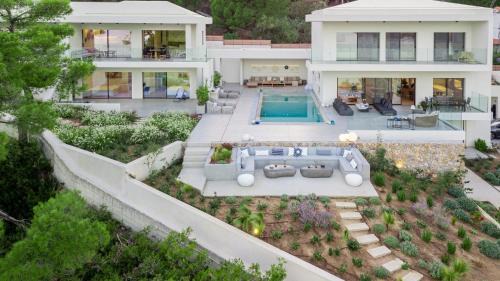 Achladies Villa | Super Luxury Skiathos Villa Seven Stunning Bedroom Suites Villa Levanta Achliades