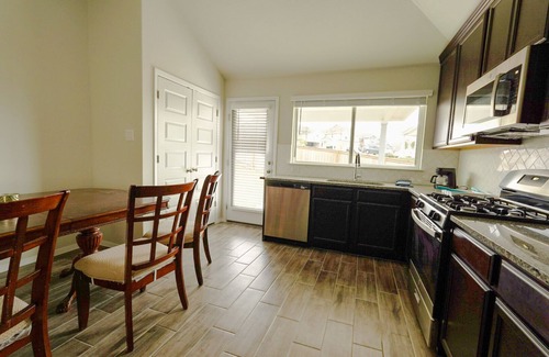 Austin House | Super Nice Spacious furnished Home in Austin. 3BR and 2B.