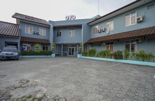 Pangkalpinang Hotel | Super OYO 1844 Bravo Residence