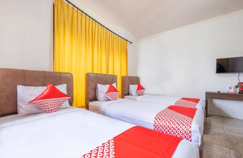 Marusu Hotel | Super OYO 2704 Hotel Transit 2