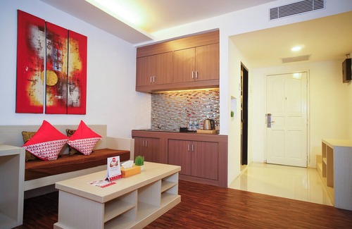 Palembang Hotel | Super OYO Collection O 166 Hotel Princess