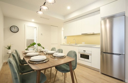 Palacio Apartment | ✴Super prime location✴ Stunning luxury suite with elevator- groups🍒families