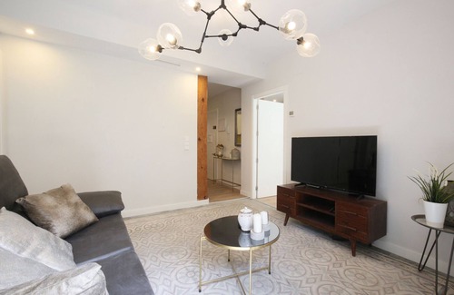 Palacio Apartment | ✴Super prime location✴ Stunning luxury suite with elevator- groups🍒families