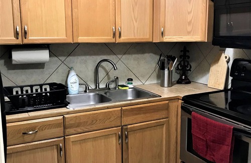 Beauregard Town Historic District Condo | Super Quiet/Comfortable Historic Beauregard Downtown minutes to LSU