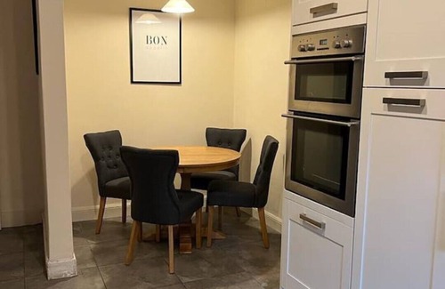 Shawlands Apartment | Super Spacious Victorian 3 BR main door flat Shawlands/Hampden Park near by