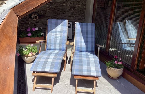 Le Bourg-d'Oisans House | Super Town House in Bourg d'Oisans, Spacious & Bike Friendly with Garage & WiFi
