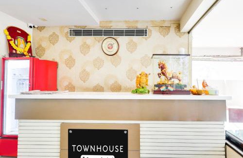 Dwaraka Nagar Hotel | Super Townhouse Dwarka Nagar Near Ramatalkies