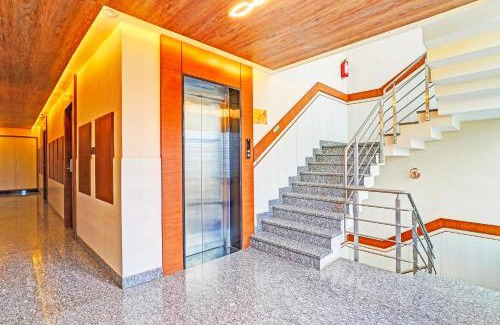 Domlur Hotel | Super Townhouse Indiranagar