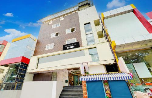 Shivaji Nagar Hotel | Super Townhouse MG Road Near Commercial Street