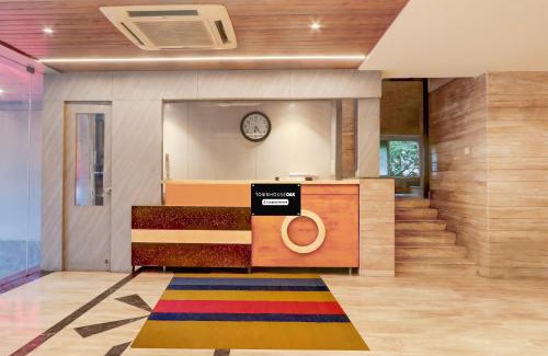 HITEC City Hotel | Super Townhouse Oak Madhapur Nera Regency