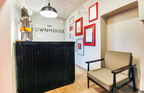 Begumpet Hotel | Super Townhouse RCC Sunrise