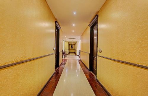 New Friends Colony Hotel | Super Townhouse The Royce New Friends Colony