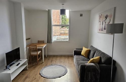 Ilkeston Apartment | Super Value Bath Street Flat