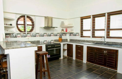 Elmina Villa | Super Villa with Stunning Panoramic Views and Housekeeping Services