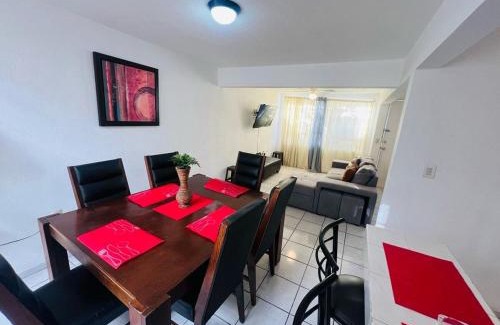 Queretaro House | Super zona comercial y cerca de todo