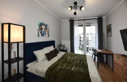 Rzeszow Apartment | SuperApart Prymasa 1000-lecia 6a, Hidden Gem - Ideal for Relaxation & Escapes