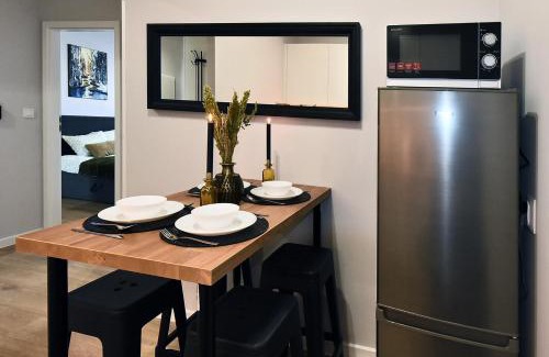 Rzeszow Apartment | SuperApart Prymasa 1000-lecia 6a, Hidden Gem - Ideal for Relaxation & Escapes