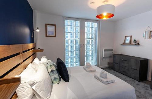 Old Trafford Apartment | Superb 2 Bed Flat 5min to Old Trafford Stadium