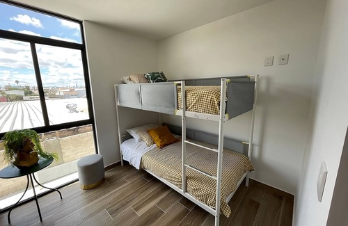 Guadalajara Municipality Apartment | Superb 2-bedroom apartment with WiFi in Guadalajara