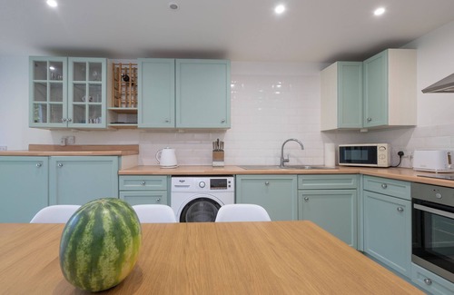 Greenhithe Apartment | Superb 2-bedroom apartment with WiFi in Greenhithe near Bluewater